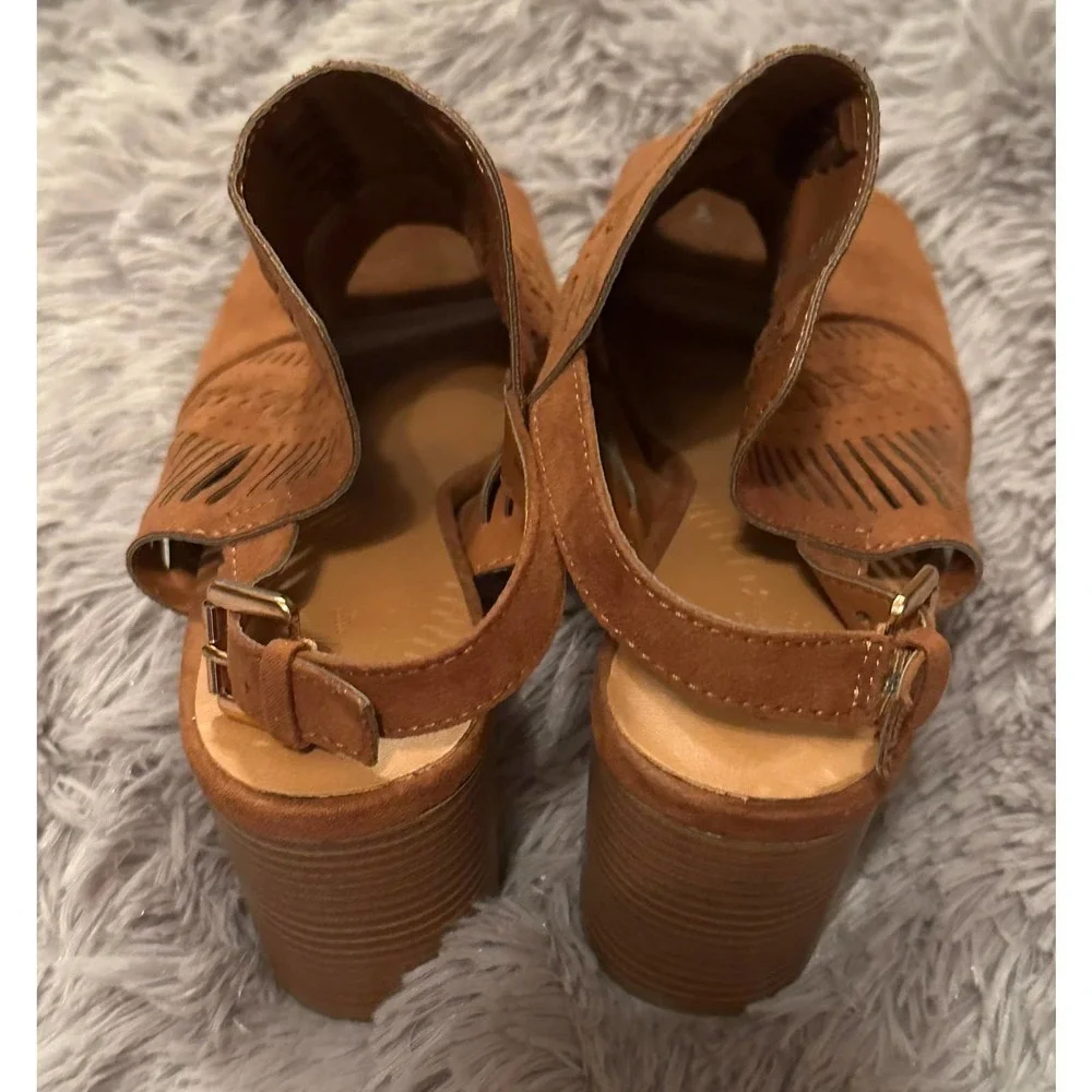 Universal Thread Brown Sling Back Peep-Toe Mule Heels Women Size 9.5